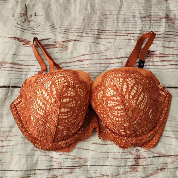 Victoria's Secret Dream Angels Lined Demi Bra Size 38D NWT - Picture 1 of 5
